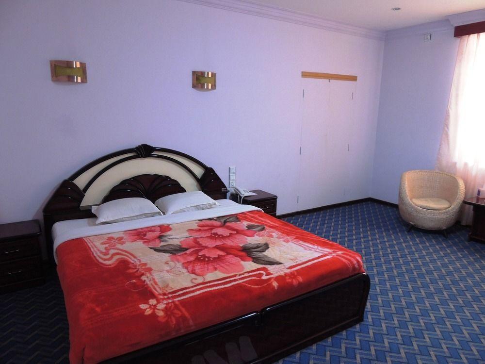 Taunggyi Hotel Luaran gambar